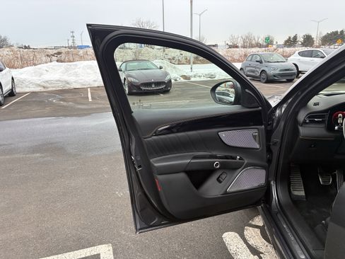 Used 2023 Maserati Grecale Modena image 15