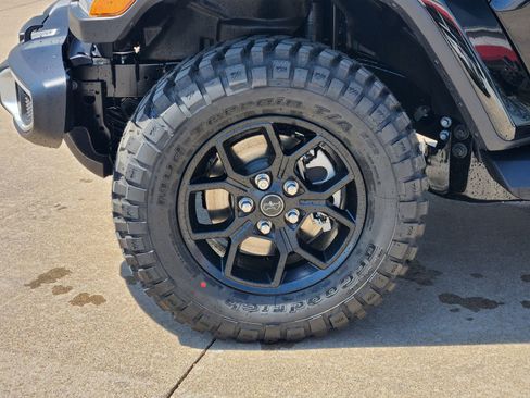 New 2026 Jeep Gladiator Sport AWD/4WD image 11