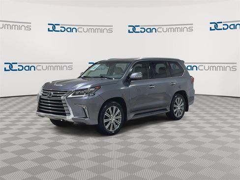 Used 2017 Lexus LX 570 4WD image 8