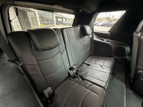 Used 2020 Cadillac Escalade Platinum image 27