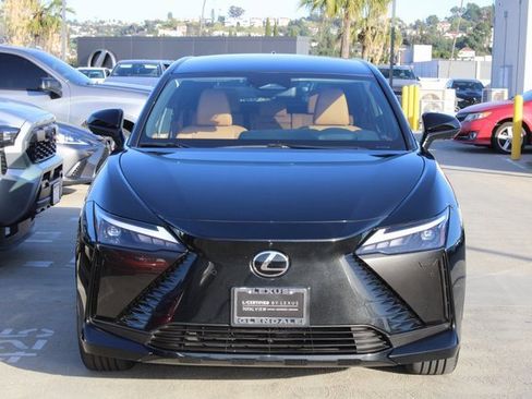 Used 2023 Lexus RZ 450e Premium image 2