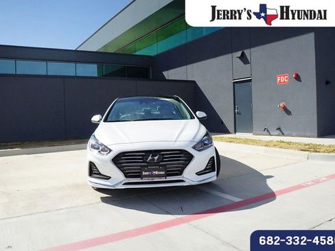 Used 2019 Hyundai Sonata Limited w/ Ultimate Package 02 image 2