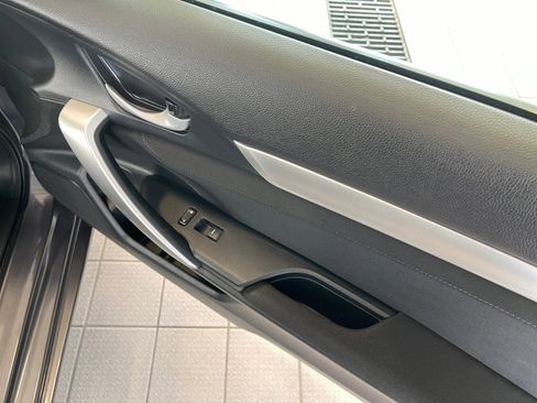 Used 2020 Honda Civic EX image 21