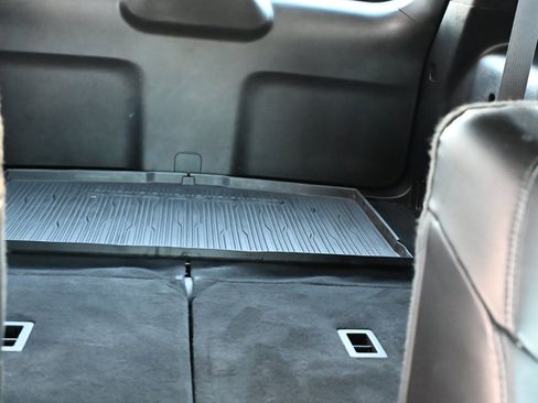 Used 2020 Ford Explorer ST image 36