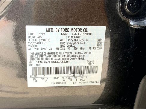 Used 2020 Ford Explorer Limited RWD image 33