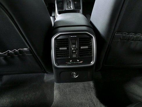 New 2026 Porsche Macan AWD/4WD image 22