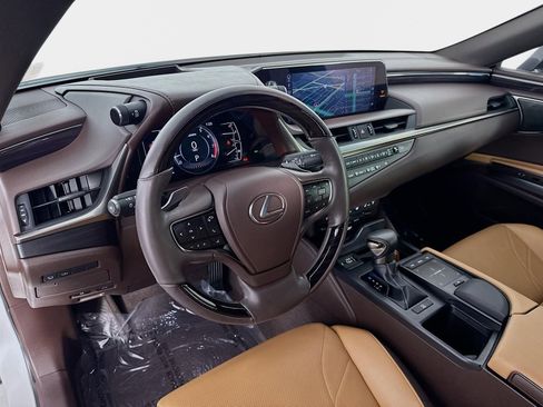 Used 2019 Lexus ES 350 Ultra Luxury image 10