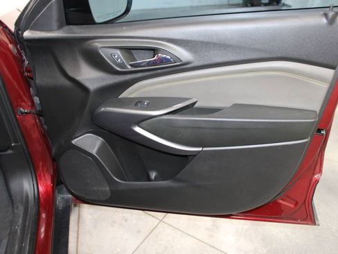 Used 2024 Chevrolet Trax ACTIV w/ Driver Confidence Package image 22