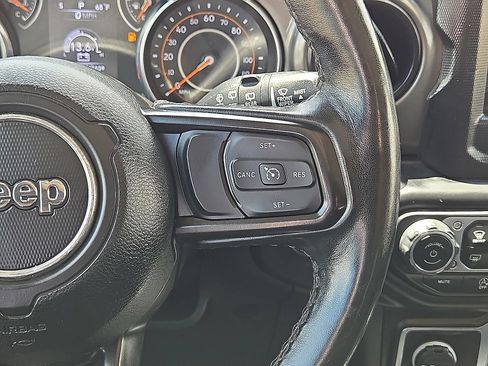 Used 2023 Jeep Wrangler Unlimited Sport AWD/4WD image 19