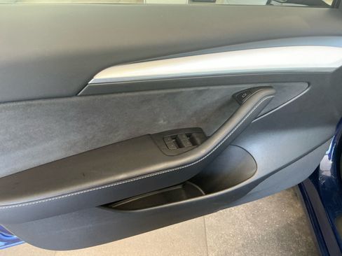 Used 2022 Tesla Model 3 Long Range AWD/4WD image 13