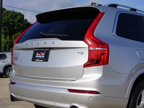 Used 2018 Volvo XC90 T5 Momentum w/ Convenience Package FWD image 5