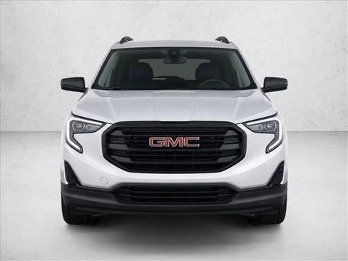 Used 2021 GMC Terrain SLE w/ Driver Convenience Package FWD image 2
