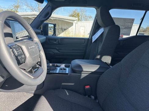 New 2024 Toyota Land Cruiser image 13