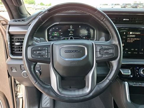 Used 2025 GMC Sierra 1500 Denali Ultimate AWD/4WD image 21