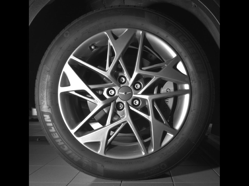 Used 2023 Genesis GV70 2.5T w/ Advanced Package AWD/4WD image 11