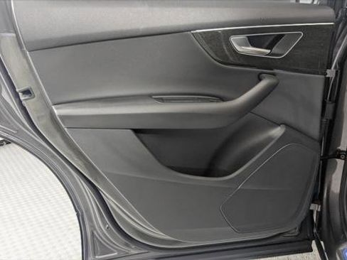 Used 2022 Audi Q7 3.0T Premium image 16