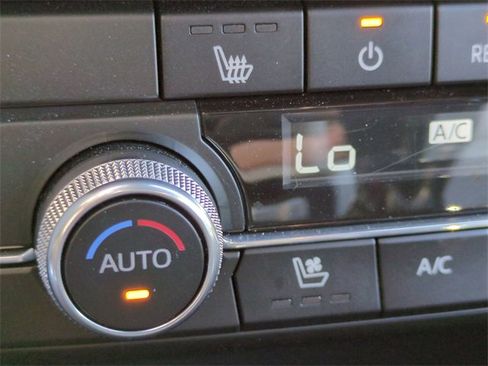 Used 2021 MAZDA CX-9 Signature image 21