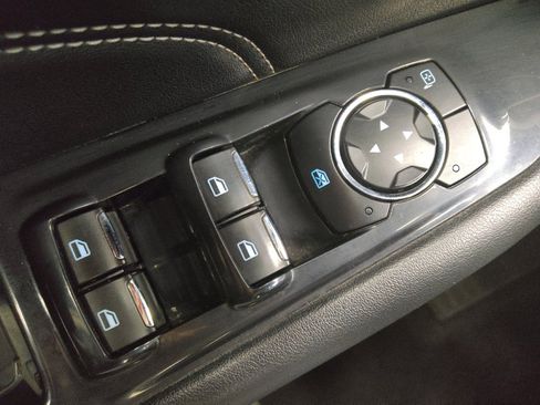 Used 2019 Ford Edge Titanium w/ Equipment Group 301A FWD image 27