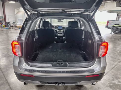 Used 2023 Ford Explorer XLT w/ Equipment Group 202A AWD/4WD image 27