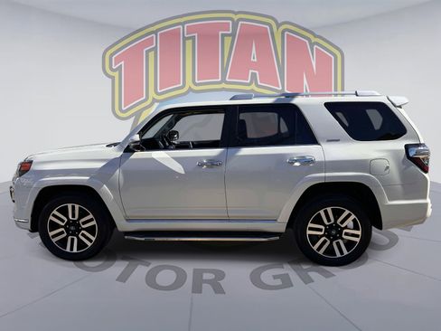 Used 2023 Toyota 4Runner Limited image 2