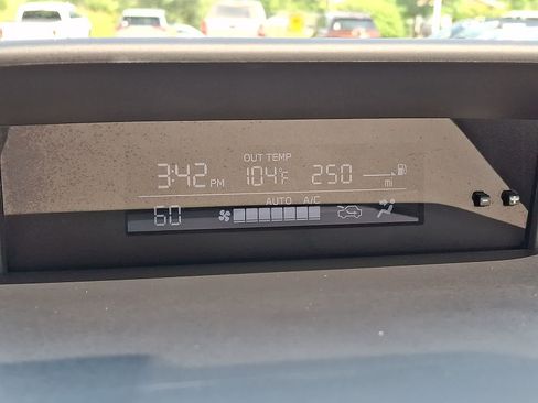 Used 2021 Subaru Crosstrek 2.0i AWD/4WD image 22