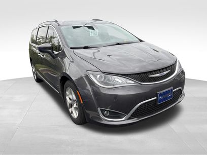 Used 2018 Chrysler Pacifica Touring-L Plus w/ Tire & Wheel Group