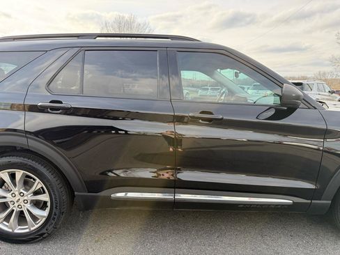 Used 2021 Ford Explorer XLT w/ Equipment Group 202A image 41