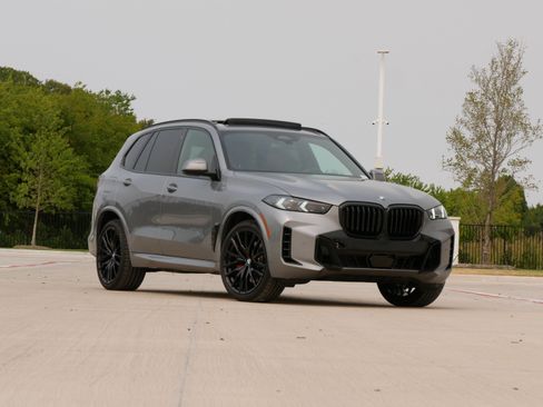 Used 2026 BMW X5 xDrive40i w/ M Sport Package AWD/4WD image 2