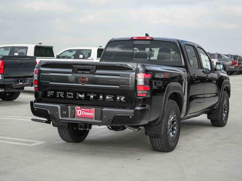 New 2026 Nissan Frontier PRO-4X w/ Tow Package AWD/4WD image 6