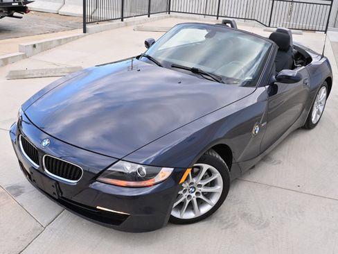 Used 2007 BMW Z4 3.0i RWD image 19