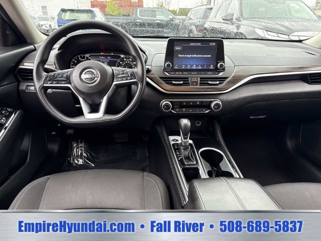 Used 2023 Nissan Altima 2.5 SV FWD image 14