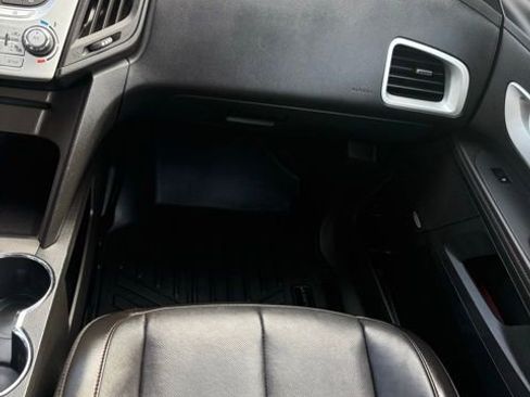 Used 2012 Chevrolet Equinox LTZ image 32