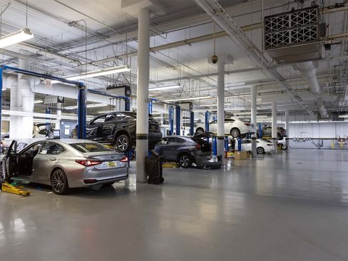 Used 2024 Lexus RZ 300e Premium w/ Technology Package image 35