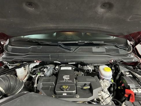 Used 2024 RAM 2500 Big Horn w/ Sport Appearance Package image 30