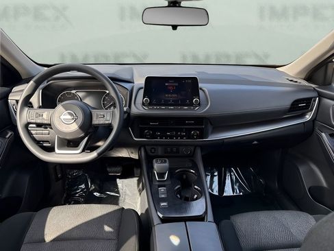 Used 2024 Nissan Rogue SV FWD image 12