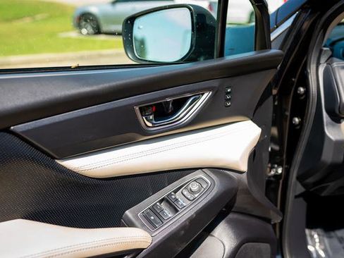 Certified 2022 Subaru Ascent Limited w/ Technology Package image 30