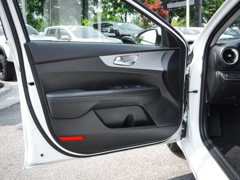 Used 2023 Kia Forte LXS FWD image 14