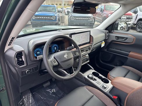 New 2025 Ford Bronco Sport Outer Banks w/ Outer Banks Tech Package+ image 12