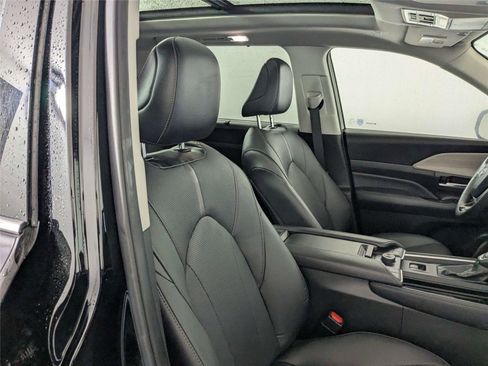 Used 2024 Toyota Grand Highlander Platinum image 27