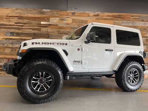 New 2026 Jeep Wrangler Rubicon AWD/4WD image 18