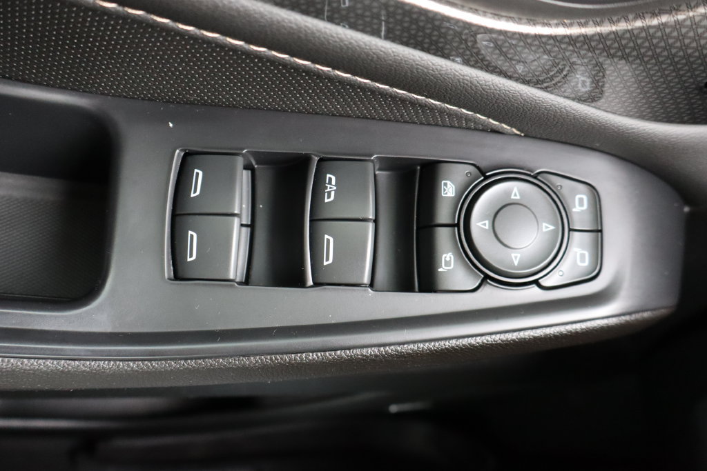 Used 2022 Chevrolet Traverse Premier w/ Redline Edition AWD/4WD image 11