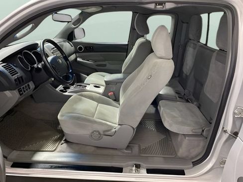 Used 2010 Toyota Tacoma 4x4 Access Cab V6 image 17