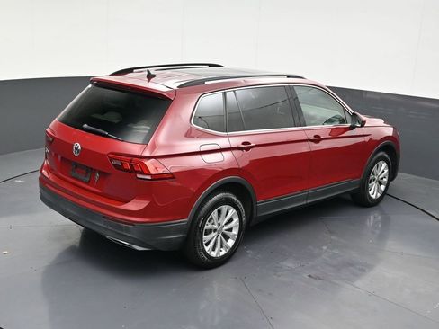 Used 2019 Volkswagen Tiguan SE w/ Panoramic Sunroof Package image 19