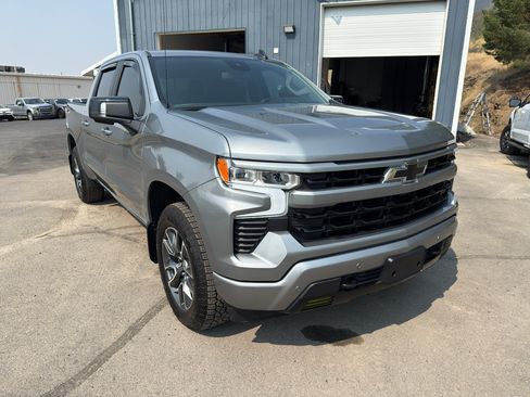 Used 2025 Chevrolet Silverado 1500 RST AWD/4WD image 3