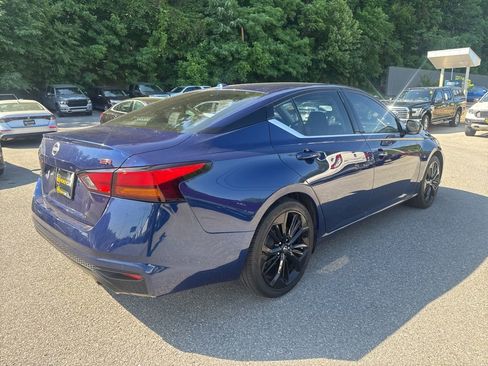 Used 2023 Nissan Altima 2.5 SR FWD image 4