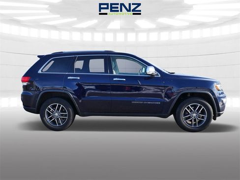 Used 2018 Jeep Grand Cherokee Limited w/ Trailer Tow Group IV image 8