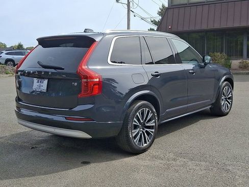 Used 2022 Volvo XC90 T5 Momentum w/ Advanced Package image 11