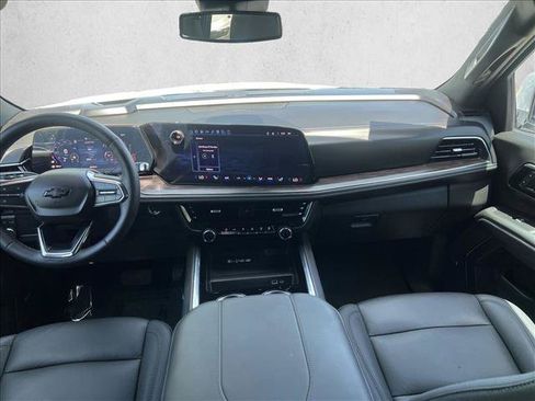 Used 2025 Chevrolet Tahoe LT w/ Comfort Package RWD image 9