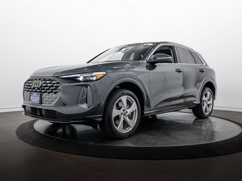 Used 2025 Audi Q5 Premium Plus w/ Premium Plus AWD/4WD image 6