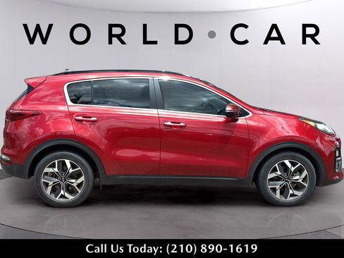 Used 2022 Kia Sportage EX w/ EX Technology Package FWD image 15